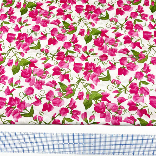 Penelope - Flowerhouse by Debbie Beaves Cotton Lawn Sweet Pea Floral Fabric, FLHDN-20872-15 Ivory Robert Kaufman