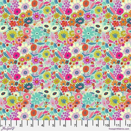 Harmony Little Scattered Clear Cotton Fabric, Carolyn Gavin for Conservatory Craft, Free Spirit