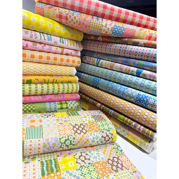 Floral Flower Floral Chain Retro Cotton fabric, Koko Seki 70s Design Flower Days Imported from Japan, Blue Yellow