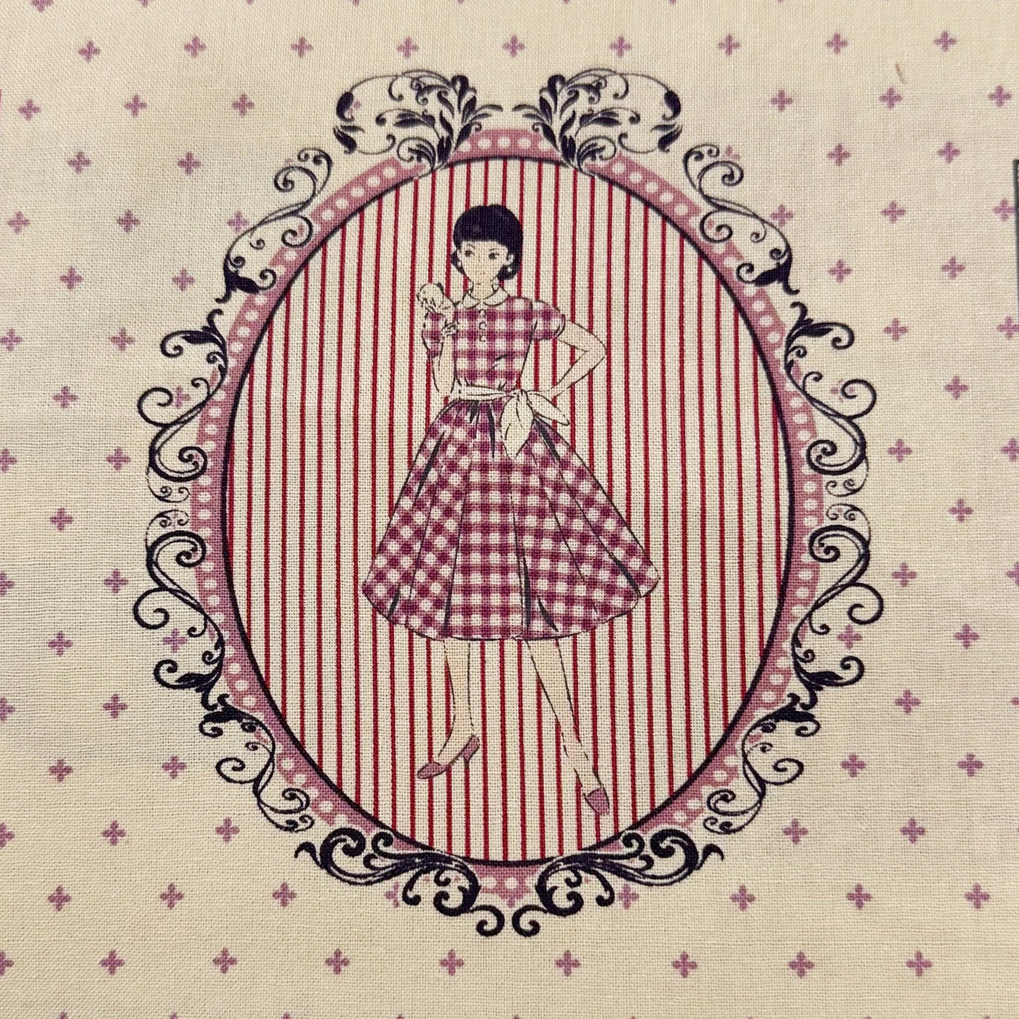 Couturiere Retro 50's Framed Fashion Ladies Cotton Fabric, Eggshell