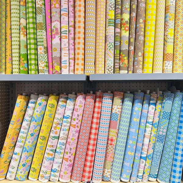 Floral Flower Floral Chain Retro Cotton fabric, Koko Seki 70s Design Flower Days Imported from Japan, Blue Yellow