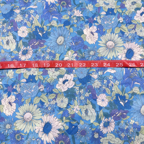 Flownny I Floral Cotton Lawn Fabric by Kokka, NFA-1000-5E Light Blue