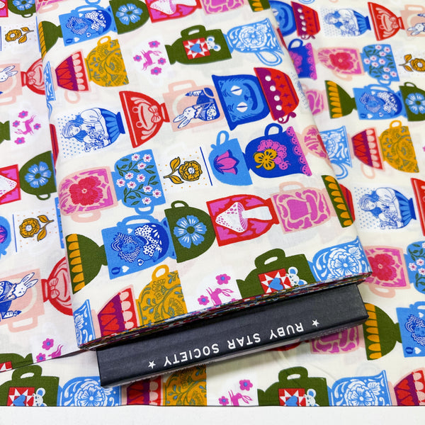 Hello Alice Tea Party in Shell by Ruby Star Society, Alice In Wonderland RS2122 11