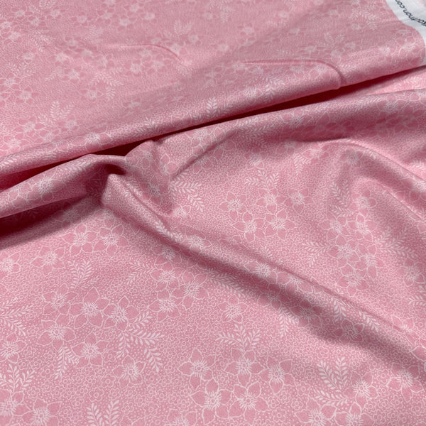 London Calling Pink Floral Cotton Lawn Fabric Robert Kaufman SRKN-21236-96 BLUSH