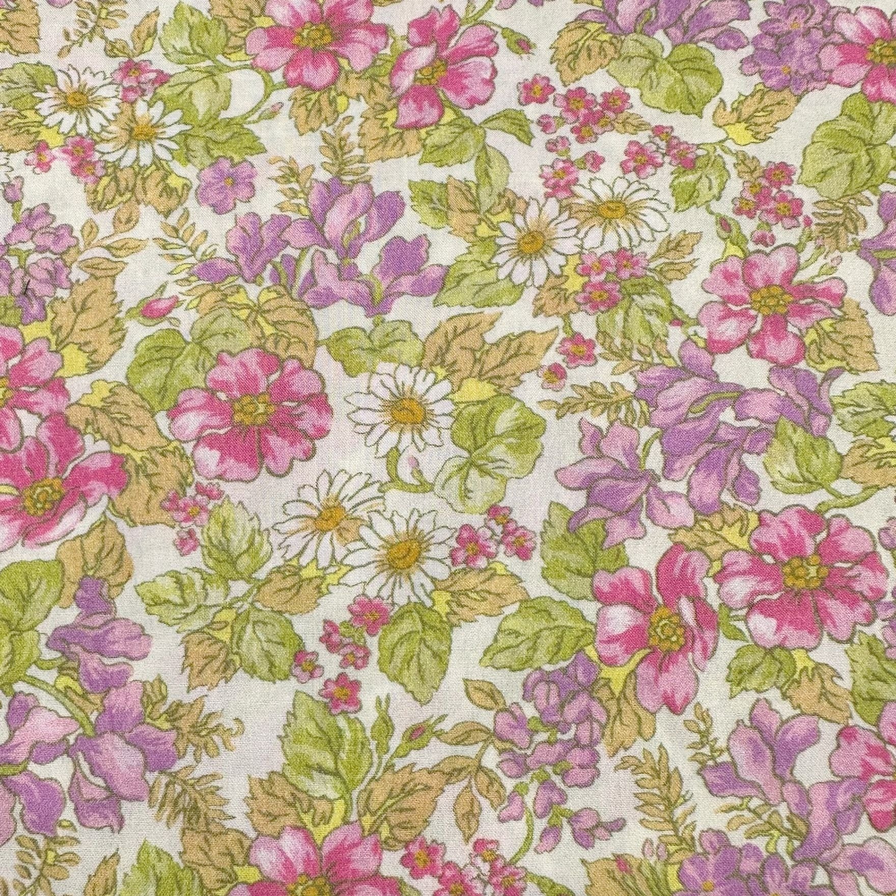 London Calling SRKD-19234-287 Sweet Floral  Cotton Lawn Fabric Robert Kaufman