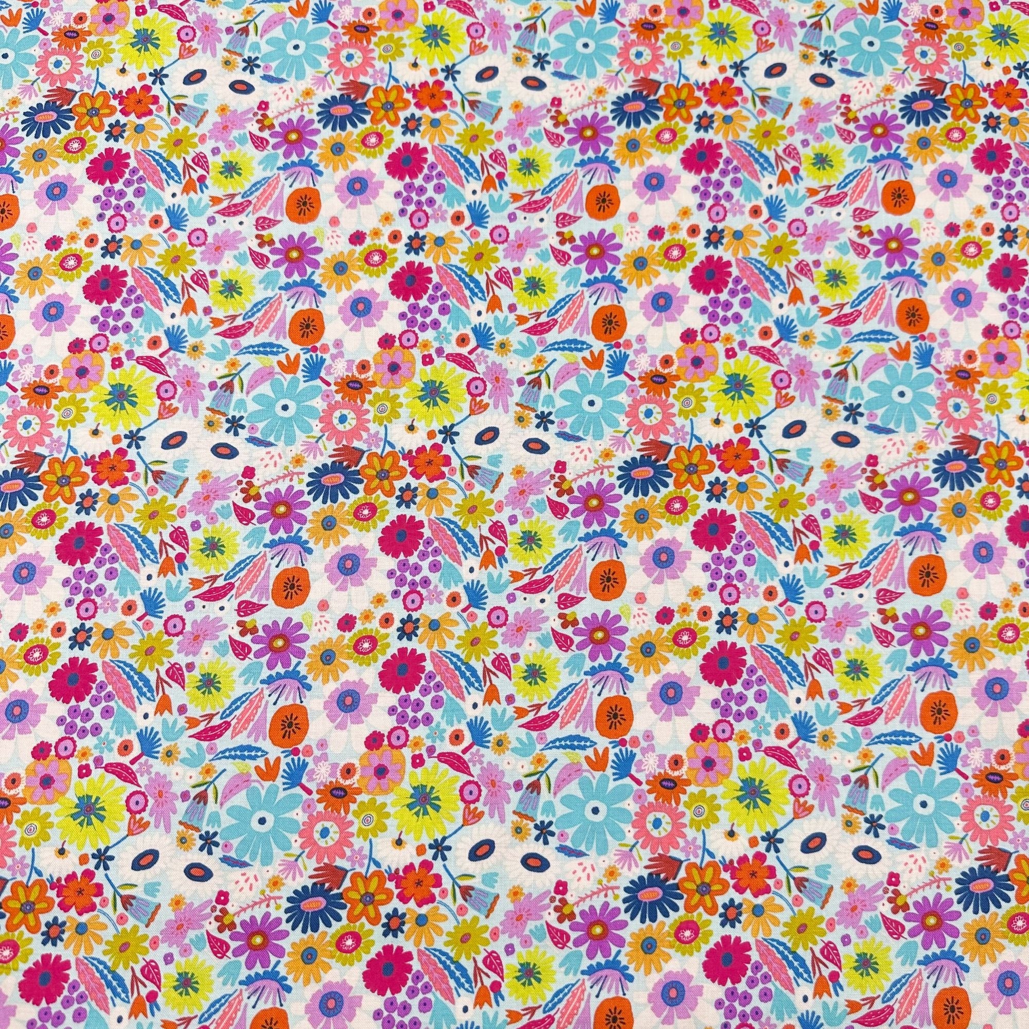 Harmony Little Scattered Clear Cotton Fabric, Carolyn Gavin for Conservatory Craft, Free Spirit