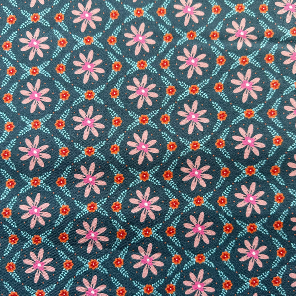 Fine Folk Daisy Chain cotton fabric by Helen Black, style FOLK1119