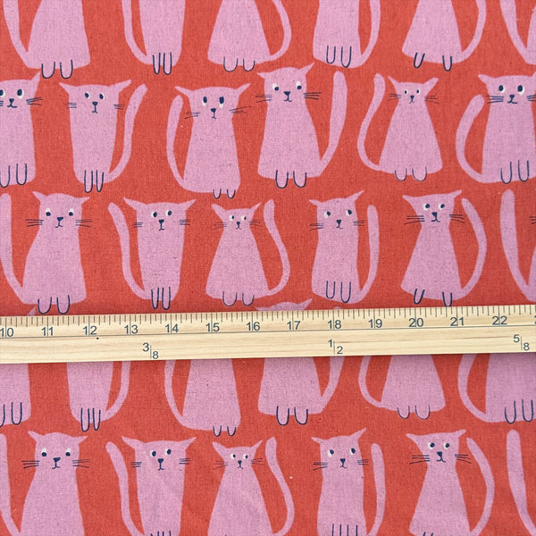 Scale of Stray Cat Friends Cotton Linen Canvas fabric by Sevenberry, style 850615, in coral and pink