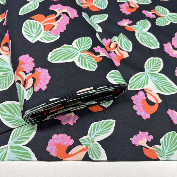 Alexander Henry Flor Tropical Floral Cotton in Black