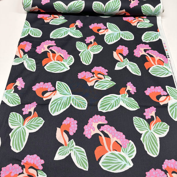 Alexander Henry Flor Tropical Floral Cotton in Black